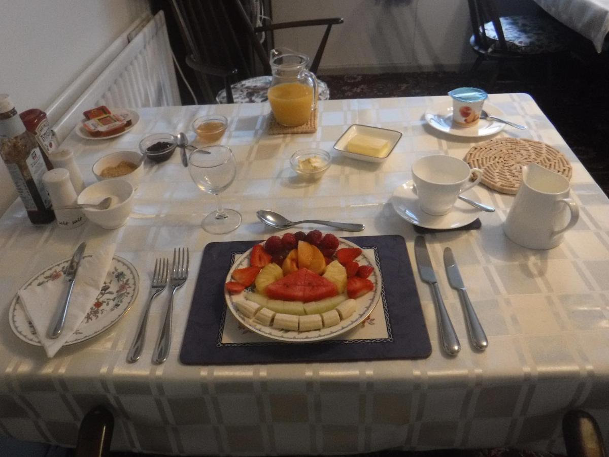 Morawel Bed & Breakfast Fishguard Exterior foto